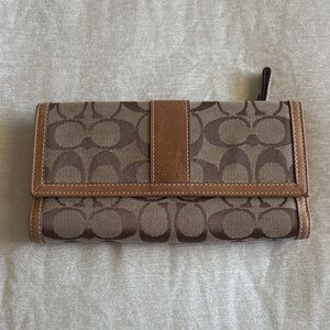 Coach jacquard brown Tan and Brown Signature Clutch- canvas and natural leather